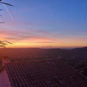 Vue Mer, Au Calme, Avec Jardin ! Spéracèdes